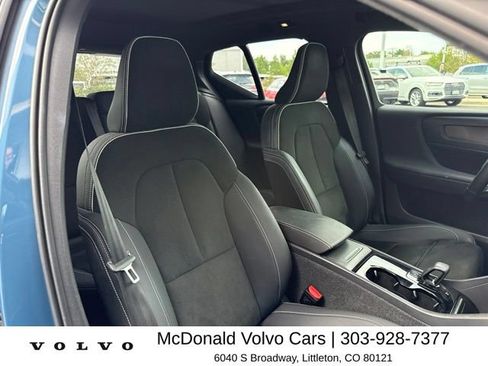 Used 2023 Volvo XC40 Recharge Ultimate w/ Protection Package Premier AWD/4WD image 12