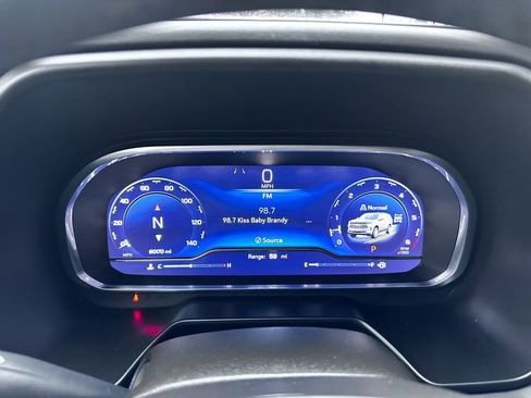 Used 2023 Chevrolet Tahoe Z71 w/ Off-Road Capability Package image 25