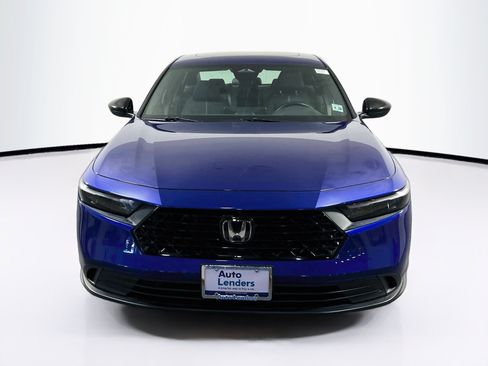 Used 2023 Honda Accord Sport image 2