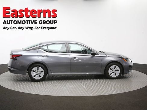 Used 2024 Nissan Altima 2.5 S FWD image 43