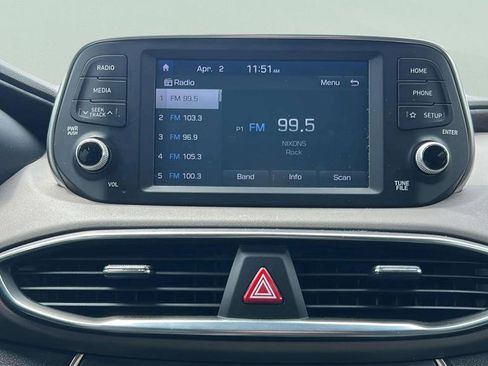 Used 2020 Hyundai Santa Fe SE FWD image 24