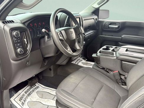 Used 2019 Chevrolet Silverado 1500 Custom w/ Custom Convenience Package image 26