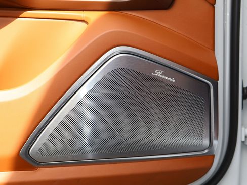 Certified 2023 Porsche Cayenne Turbo S AWD/4WD image 15