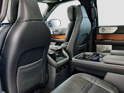 Used 2023 Lincoln Navigator Black Label AWD/4WD image 29