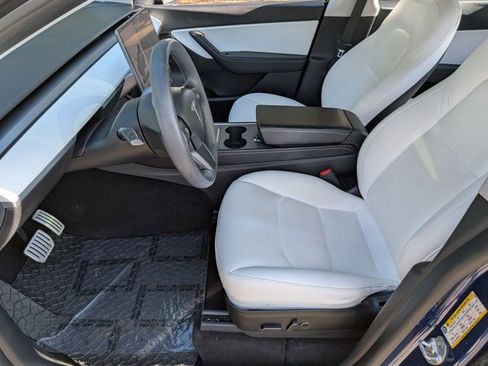 Used 2021 Tesla Model Y Performance image 17