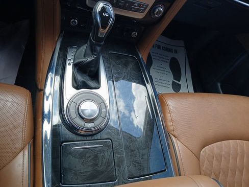 Used 2018 INFINITI QX80 2WD w/ Deluxe Technology Package image 12