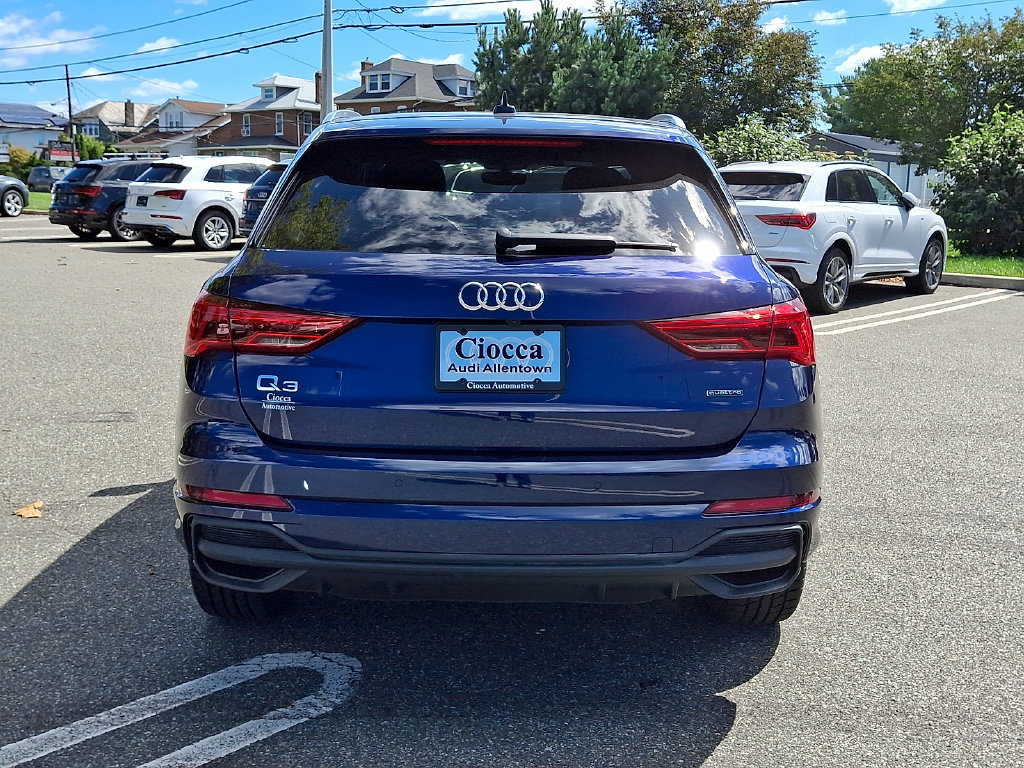 Used 2023 Audi Q3 2.0T Premium Plus w/ Premium Plus Package AWD/4WD image 8