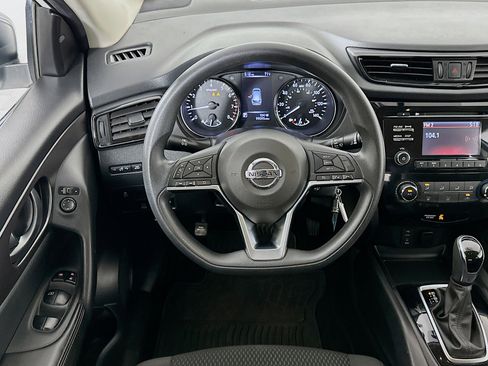 Used 2018 Nissan Rogue Sport S w/ S Appearance Package AWD/4WD image 17