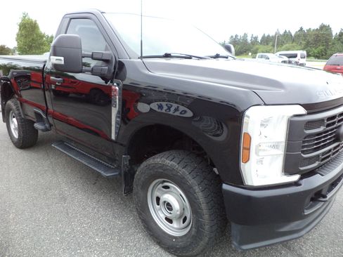 Used 2024 Ford F250 XL w/ Snow Plow Prep Package AWD/4WD image 8