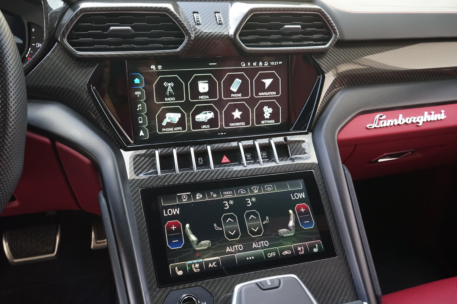 Used 2022 Lamborghini Urus AWD/4WD image 12