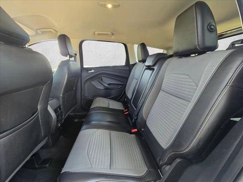 Used 2019 Ford Escape SE FWD image 17