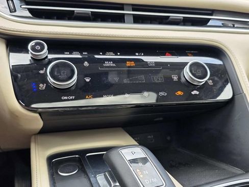 Used 2023 INFINITI QX60 Sensory w/ Vision Package AWD/4WD image 31