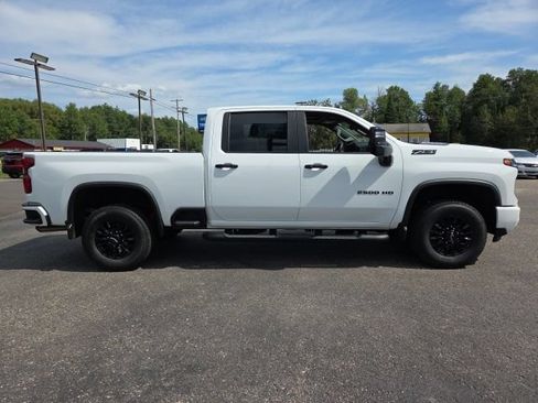 Used 2024 Chevrolet Silverado 2500 LT w/ Z71 Sport Edition AWD/4WD image 8