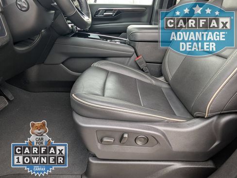 Used 2025 Chevrolet Tahoe Premier AWD/4WD image 14