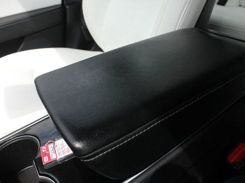 Used 2019 Tesla Model 3 Standard Range Plus RWD image 17