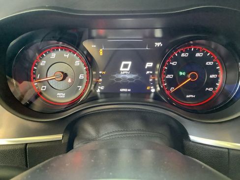 Used 2019 Dodge Charger SXT w/ Plus Group RWD image 10