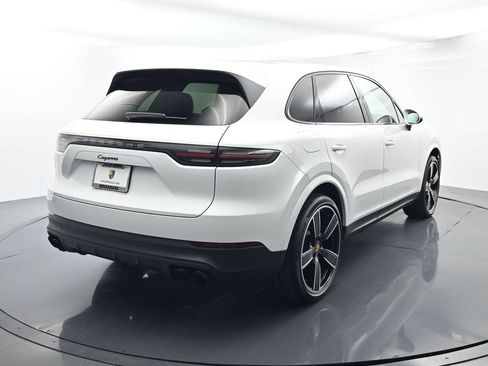 Certified 2023 Porsche Cayenne Platinum Edition AWD/4WD image 14