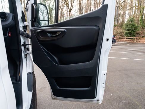 Used 2019 Mercedes-Benz Sprinter 4x4 170 image 29
