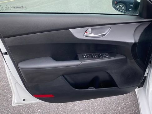 Used 2023 Kia Forte LX FWD image 10