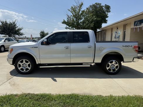 Used 2014 Ford F150 Lariat w/ Lariat Chrome Package AWD/4WD image 4