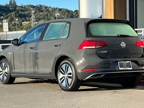 Used 2019 Volkswagen e-Golf SE w/ Driver Assistance Package image 6