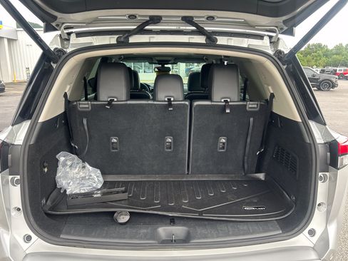Used 2022 Nissan Pathfinder SL w/ SL Premium Package FWD image 50