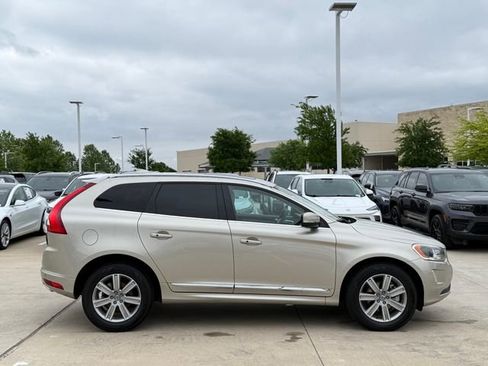 Used 2017 Volvo XC60 T5 Inscription w/ Preferred Option Package AWD/4WD image 6