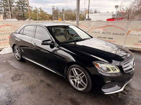 Used 2014 Mercedes-Benz E 350 4MATIC Sedan image 7