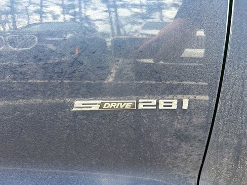 Used 2016 BMW X3 sDrive28i RWD image 5