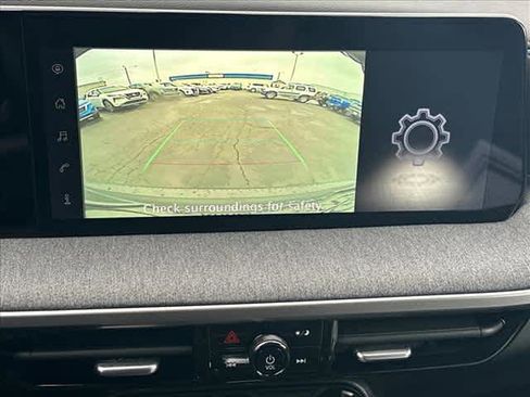 Certified 2025 Nissan Kicks SV image 20