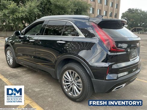 Used 2025 Cadillac XT4 Premium Luxury FWD image 4