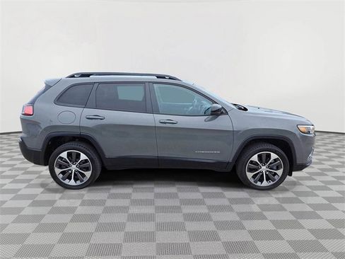 Used 2022 Jeep Cherokee Limited w/ Elite Package image 6