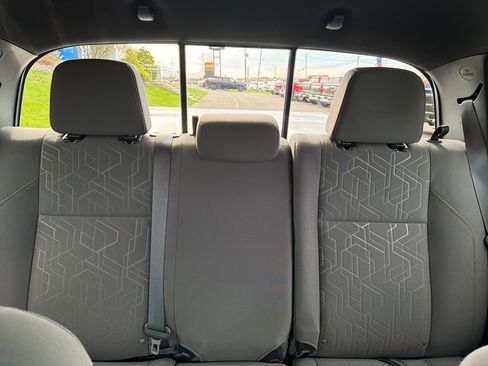 Used 2017 Toyota Tacoma TRD Sport w/ Tow Package (A/T) AWD/4WD image 20