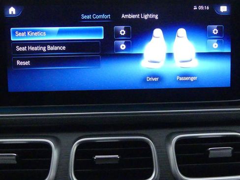 Used 2023 Mercedes-Benz GLE 350 w/ 3rd Row Seat Package image 15