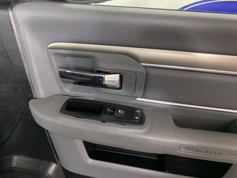 Used 2015 RAM 1500 Lone Star image 40