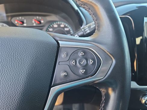 Used 2023 Chevrolet Traverse LT image 24