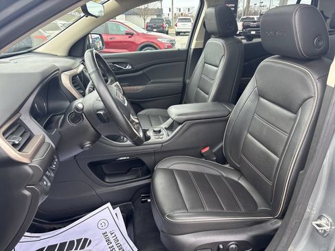Used 2023 GMC Acadia Denali w/ Denali Ultimate Package AWD/4WD image 14