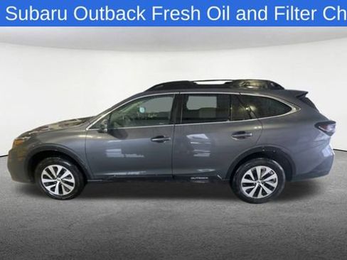 Used 2020 Subaru Outback Premium image 6