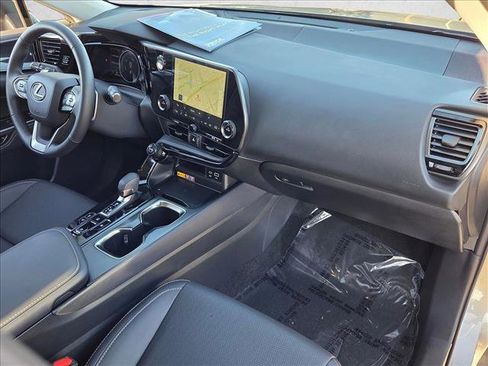 Used 2025 Lexus NX 350 AWD image 23