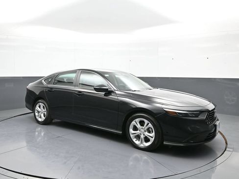 Used 2024 Honda Accord LX image 4
