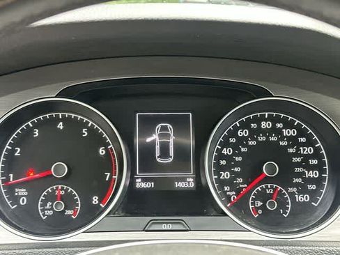 Used 2016 Volkswagen Golf SE FWD image 7