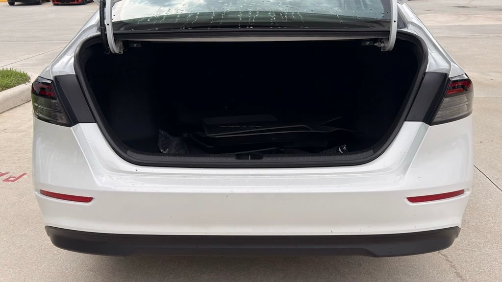 Used 2026 Honda Accord SE image 18