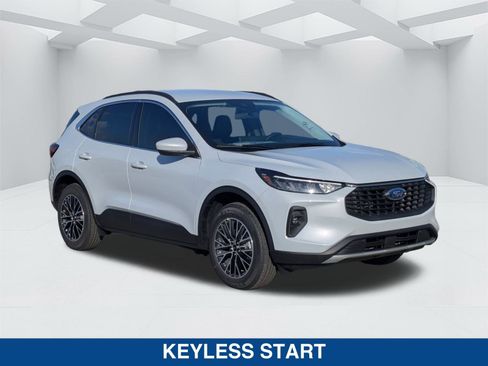 New 2025 Ford Escape image 2