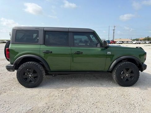 New 2025 Ford Bronco Big Bend w/ Black Diamond Package AWD/4WD image 8