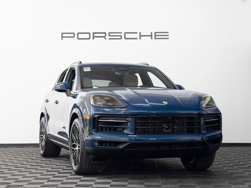 New 2026 Porsche Cayenne AWD/4WD image 9
