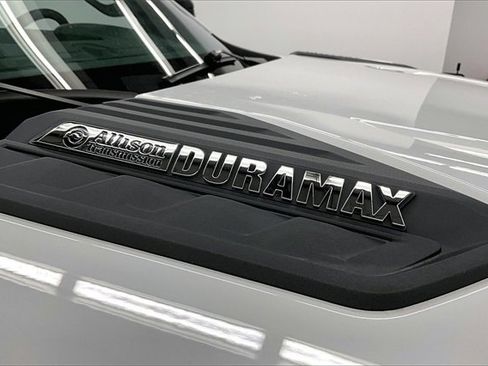 Used 2020 Chevrolet Silverado 2500 LT w/ Convenience Package image 31