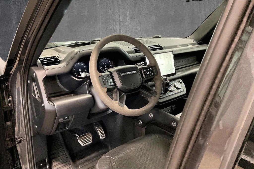 Used 2023 Land Rover Defender 110 Carpathian Edition AWD/4WD image 18