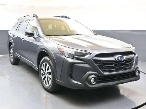 Certified 2024 Subaru Outback Premium AWD/4WD image 8