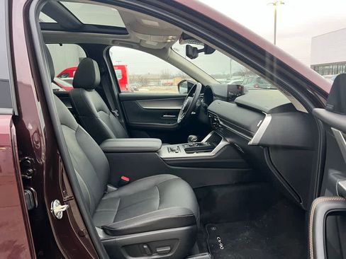 Certified 2025 MAZDA CX-90 Plug-In Hybrid w/Premium Sport image 23