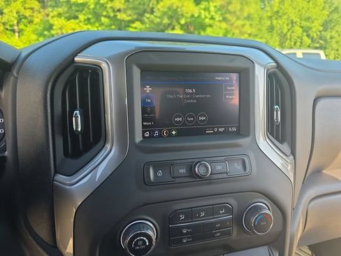 Used 2025 Chevrolet Silverado 1500 Custom AWD/4WD image 23